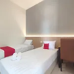 Reddoorz Near Simpang Lima Semarang