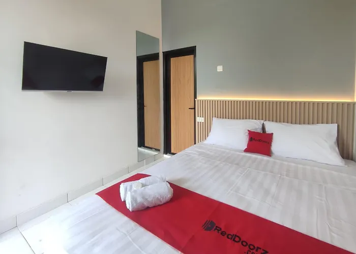 Reddoorz Near Simpang Lima Semarang