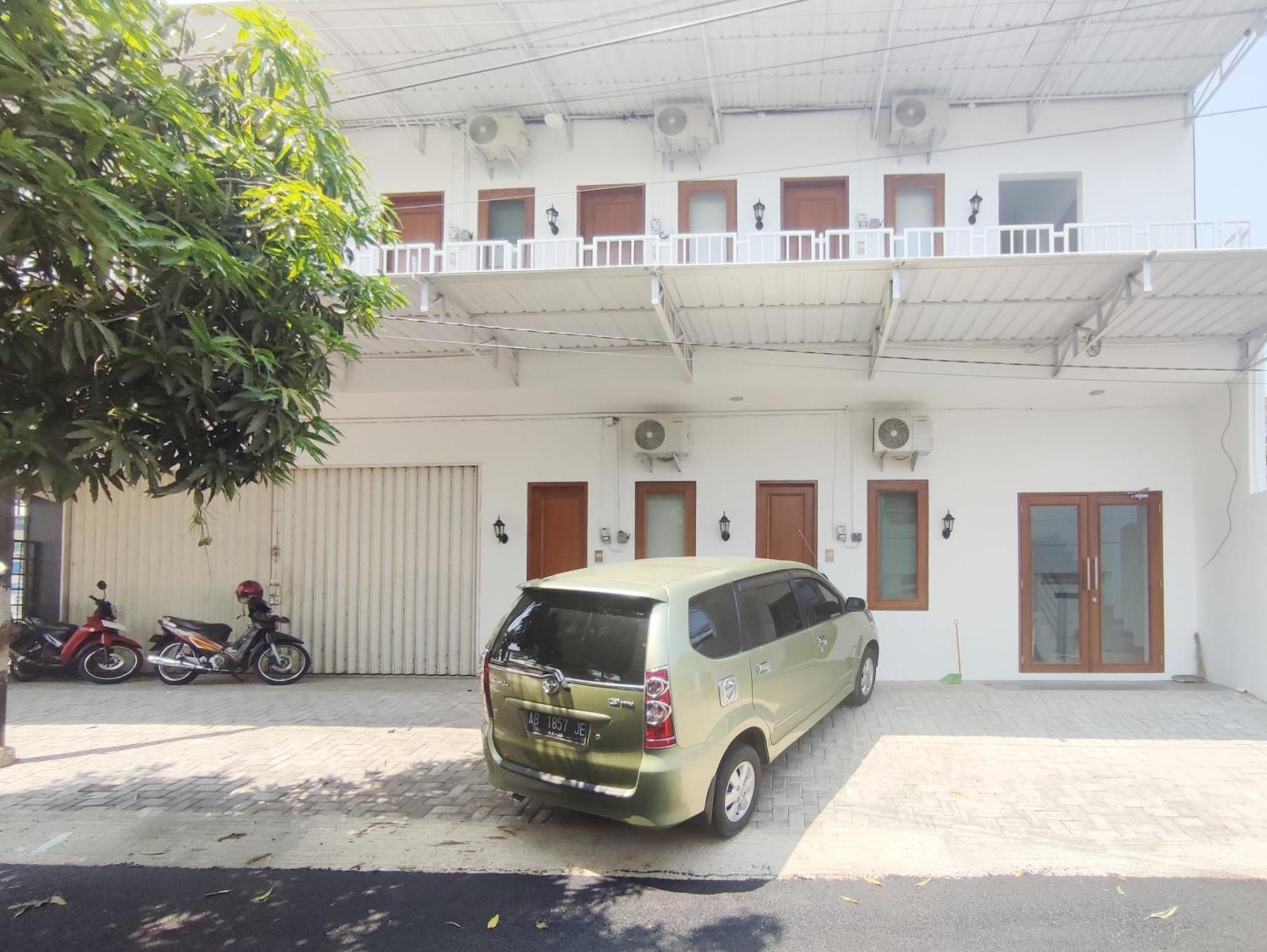 Reddoorz Near Simpang Lima * Semarang